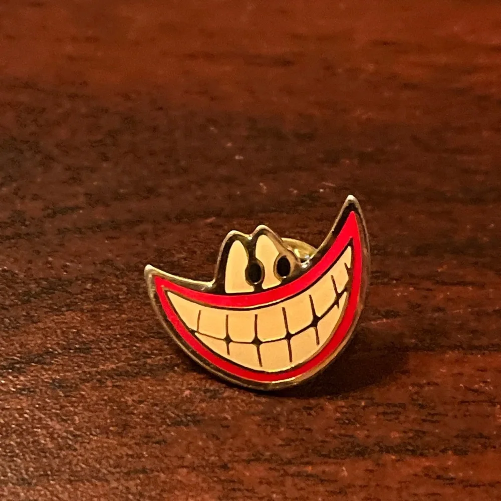 McDonald’s Big Smile Mouth Employee Lapel Hat‎ Pin